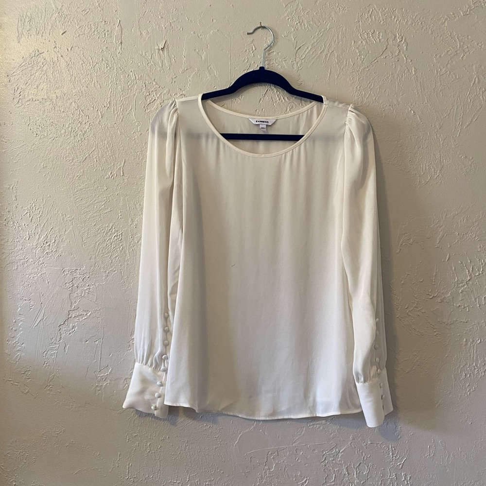 Express. Blouse. White. Medium.